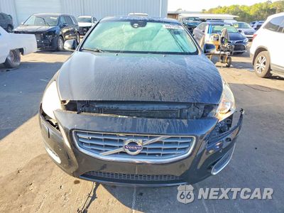 Piąte zdjęcie samochodu w środku: 2013 VOLVO S60 T5 VIN:YV1612FH1D2170792 - miniatura