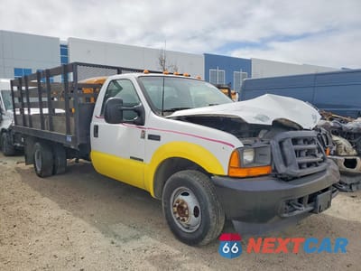 Czwarte zdjęcie samochodu z boku: 2001 FORD F350 SUPER DUTY FLATBED TRUCK VIN:1FDWF36F11EC20267 - miniatura