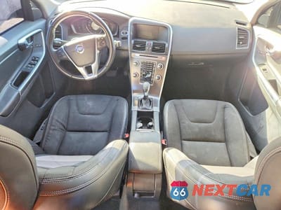 Zdjęcie 8 z 12 samochodu: 2016 VOLVO XC60 T5 VIN:YV440MDJ9G2852242 - miniatura