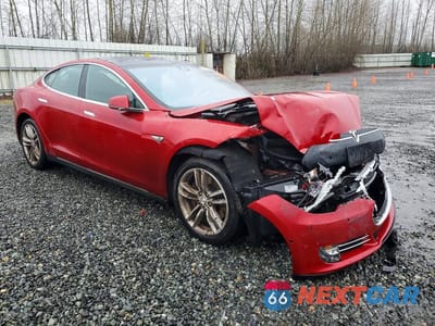 Czwarte zdjęcie samochodu z boku: 2015 TESLA MODEL S P85D VIN:5YJSA1H47FF084055 - miniatura