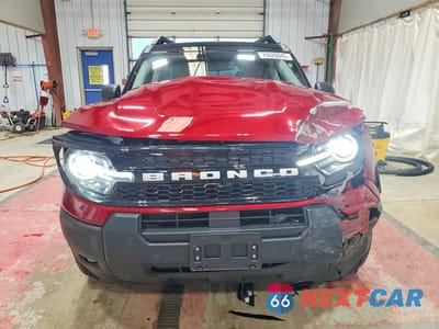 Piąte zdjęcie samochodu w środku: 2025 FORD BRONCO SPORT OUTER BANKS VIN:3FMCR9CN0SRE27479 - miniatura