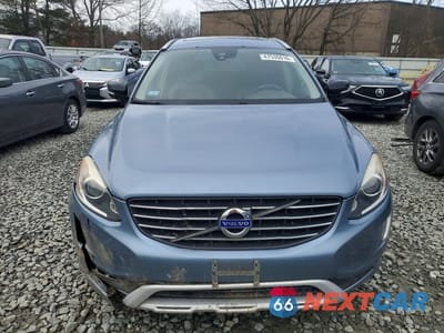 Piąte zdjęcie samochodu w środku: 2017 VOLVO XC60 T6 DYNAMIC VIN:YV449MRR0H2006085 - miniatura