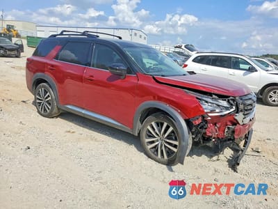 Czwarte zdjęcie samochodu z boku: 2023 NISSAN PATHFINDER PLATINUM VIN:5N1DR3DJ3PC227912 - miniatura