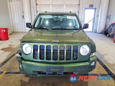Piąte zdjęcie samochodu w środku: 2008 JEEP PATRIOT SPORT VIN:1J8FF28W88D759554 - miniatura