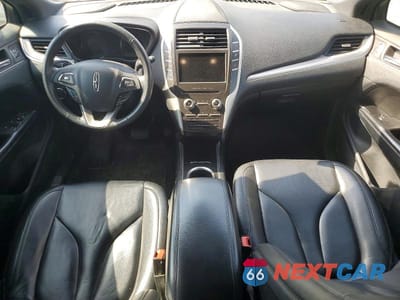 Zdjęcie 8 z 12 samochodu: 2019 LINCOLN MKC VIN:5LMCJ1C93KUL17267 - miniatura