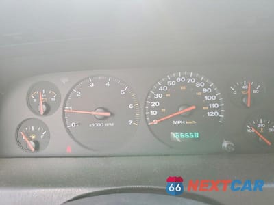 Zdjęcie 9 z 13 samochodu: 2001 JEEP GRAND CHEROKEE LAREDO VIN:1J4GW48N81C543756 - miniatura