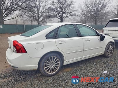 Trzecie zdjęcie samochodu z tyłu: 2009 VOLVO S40 2.4I VIN:YV1MS390192464085 - miniatura