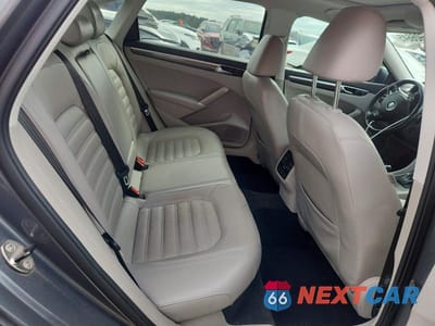 Zdjęcie 10 z 12 samochodu: 2017 VOLKSWAGEN PASSAT SEL PREMIUM VIN:1VWCT7A32HC018108 - miniatura