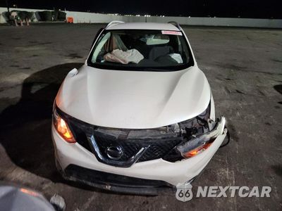 Piąte zdjęcie samochodu w środku: 2017 NISSAN ROGUE SPORT SV VIN:JN1BJ1CR9HW110370 - miniatura