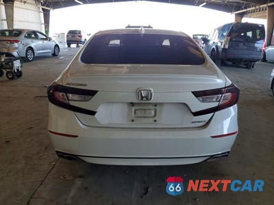 Zdjęcie 6 z 12 samochodu: 2018 HONDA ACCORD SPORT VIN:1HGCV1F37JA157057 - miniatura