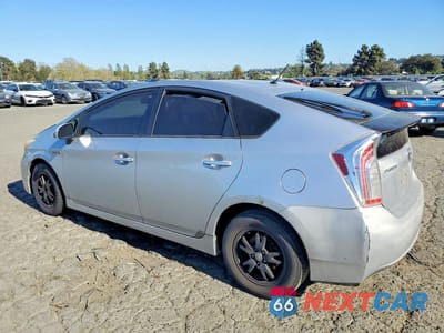 Drugie zdjęcie samochodu z przodu: 2012 TOYOTA PRIUS TWO VIN:JTDKN3DU9C5403572 - miniatura