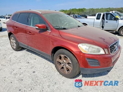 Czwarte zdjęcie samochodu z boku: 2013 VOLVO XC60 3.2 VIN:YV4952DL3D2402126 - miniatura