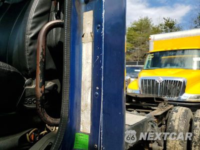 Zdjęcie 10 z 10 samochodu: 2007 FREIGHTLINER COLUMBIA 120 SEMI TRUCK VIN:1FUBA5CKX7LZ43188 - miniatura