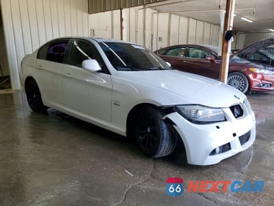 Czwarte zdjęcie samochodu z boku: 2009 BMW 328 XI SULEV VIN:WBAPK53509A643644 - miniatura