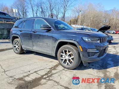 Czwarte zdjęcie samochodu z boku: 2023 JEEP GRAND CHEROKEE LIMITED VIN:1C4RJHBG0P8865186 - miniatura