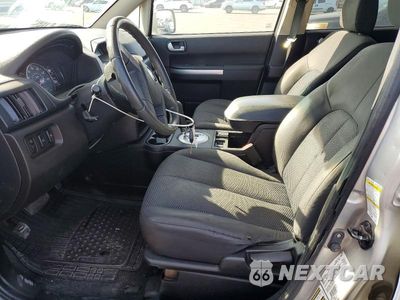 Zdjęcie 7 z 13 samochodu: 2010 MITSUBISHI ENDEAVOR LS VIN:4A4JM2AS8AE007876 - miniatura