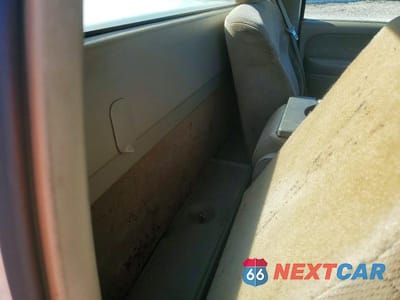 Zdjęcie 10 z 12 samochodu: 1999 GMC NEW SIERRA C1500 VIN:1GTEC14T9XZ531470 - miniatura