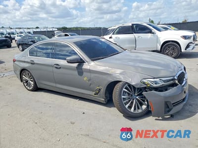 Czwarte zdjęcie samochodu z boku: 2021 BMW 530 XI VIN:WBA13BJ0XMCF06056 - miniatura