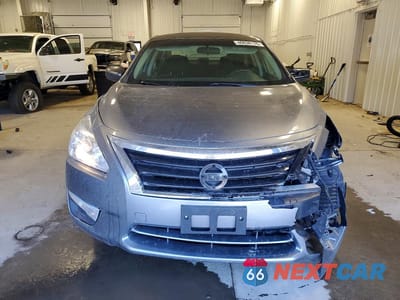Piąte zdjęcie samochodu w środku: 2015 NISSAN ALTIMA 2.5 VIN:1N4AL3AP1FN886131 - miniatura