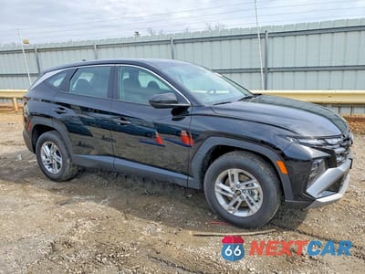 Czwarte zdjęcie samochodu z boku: 2025 HYUNDAI TUCSON SE VIN:5NMJACDE6SH588420 - miniatura