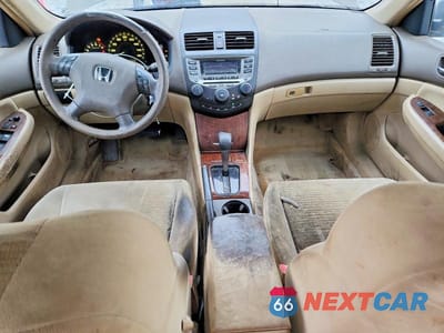 Zdjęcie 8 z 12 samochodu: 2006 HONDA ACCORD EX VIN:1HGCM56766A040784 - miniatura