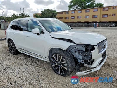 Czwarte zdjęcie samochodu z boku: 2024 VOLVO XC90 PLUS VIN:YV4062PE4R1173634 - miniatura