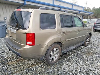 Trzecie zdjęcie samochodu z tyłu: 2011 HONDA PILOT TOURING VIN:5FNYF3H98BB043480 - miniatura