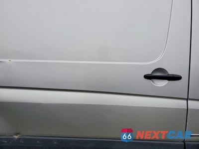 Zdjęcie 11 z 12 samochodu: 2010 MERCEDES-BENZ SPRINTER 2500 VIN:WD3PE7CC8A5497201 - miniatura