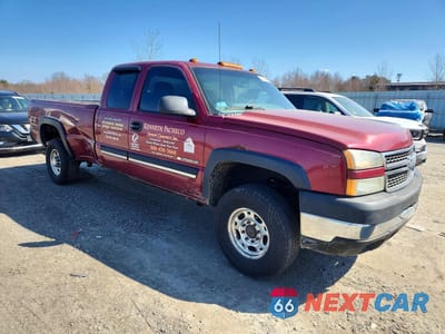 Czwarte zdjęcie samochodu z boku: 2005 CHEVROLET SILVERADO K2500 HEAVY DUTY VIN:1GCHK29UX5E135110 - miniatura