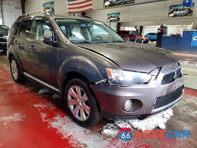 Czwarte zdjęcie samochodu z boku: 2012 MITSUBISHI OUTLANDER SE VIN:JA4JT3AW2CU000671 - miniatura