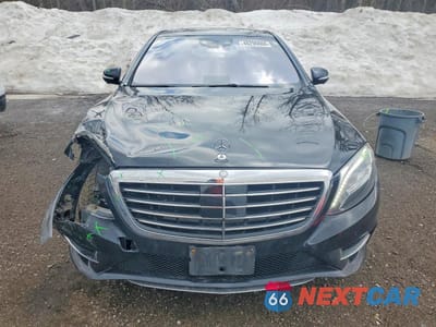 Piąte zdjęcie samochodu w środku: 2016 MERCEDES-BENZ S 550 4MATIC VIN:WDDUG8FB4GA227657 - miniatura