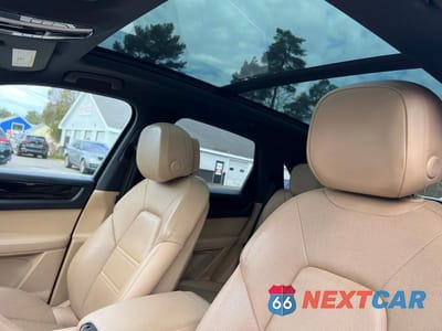 Zdjęcie 9 z 10 samochodu: 2020 PORSCHE CAYENNE VIN:WP1AA2AY8LDA01720 - miniatura