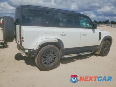 Trzecie zdjęcie samochodu z tyłu: 2023 LAND ROVER DEFENDER 110 X-DYNAMIC SE VIN:SALE27EU9P2121055 - miniatura