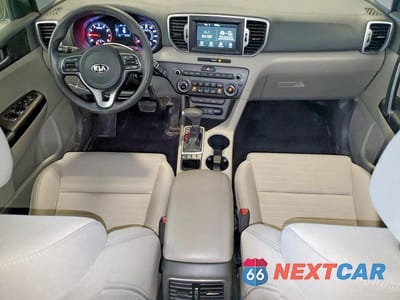 Zdjęcie 8 z 13 samochodu: 2019 KIA SPORTAGE LX VIN:KNDPMCAC6K7613408 - miniatura