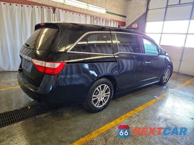 Trzecie zdjęcie samochodu z tyłu: 2013 HONDA ODYSSEY EXL VIN:5FNRL5H61DB057352 - miniatura