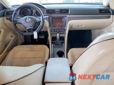 Zdjęcie 8 z 12 samochodu: 2018 VOLKSWAGEN PASSAT S VIN:1VWAA7A38JC021498 - miniatura