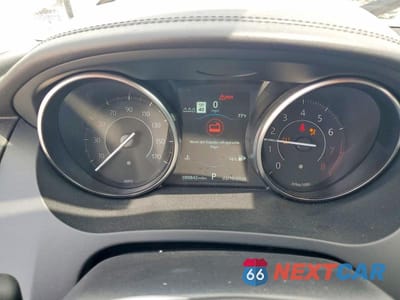 Zdjęcie 9 z 12 samochodu: 2019 JAGUAR E-PACE SE VIN:SADFP2FX5K1Z45033 - miniatura