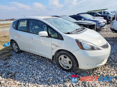 Czwarte zdjęcie samochodu z boku: 2013 HONDA FIT VIN:JHMGE8H32DC048938 - miniatura