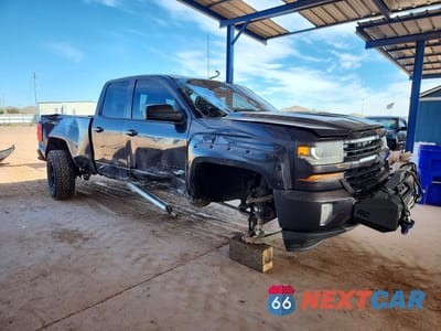 Czwarte zdjęcie samochodu z boku: 2016 CHEVROLET SILVERADO K1500 LT VIN:1GCVKRECXGZ138271 - miniatura