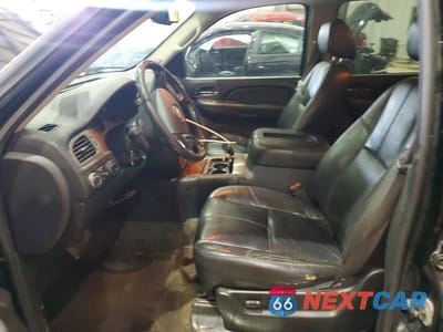 Zdjęcie 7 z 13 samochodu: 2008 CHEVROLET SUBURBAN K1500 LS VIN:3GNFK16398G172716 - miniatura