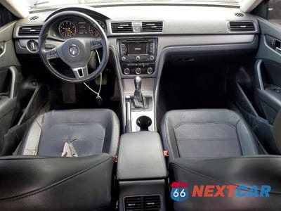 Zdjęcie 8 z 11 samochodu: 2014 VOLKSWAGEN PASSAT SE VIN:1VWBT7A38EC097470 - miniatura