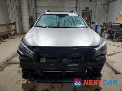 Piąte zdjęcie samochodu w środku: 2019 SUBARU OUTBACK 2.5I PREMIUM VIN:4S4BSAHC0K3391414 - miniatura