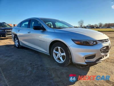 Czwarte zdjęcie samochodu z boku: 2017 CHEVROLET MALIBU LS VIN:1G1ZC5ST1HF217318 - miniatura