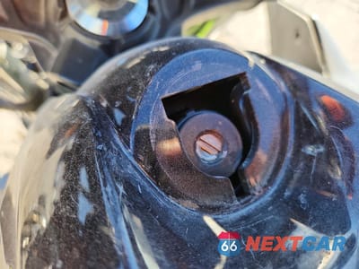 Zdjęcie 8 z 14 samochodu: 2020 KAWASAKI ER650 K VIN:ML5EREK16LDA03686 - miniatura