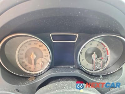 Zdjęcie 9 z 12 samochodu: 2014 MERCEDES-BENZ CLA 250 4MATIC VIN:WDDSJ4GB4EN140864 - miniatura