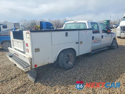 Trzecie zdjęcie samochodu z tyłu: 2015 FORD F350 SUPER DUTY VIN:1FD8W3H60FEC84331 - miniatura