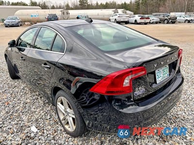 Trzecie zdjęcie samochodu z tyłu: 2014 VOLVO S60 T5 VIN:YV1612FS8E1292956 - miniatura