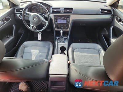 Zdjęcie 8 z 12 samochodu: 2015 VOLKSWAGEN PASSAT S VIN:1VWAS7A36FC095331 - miniatura