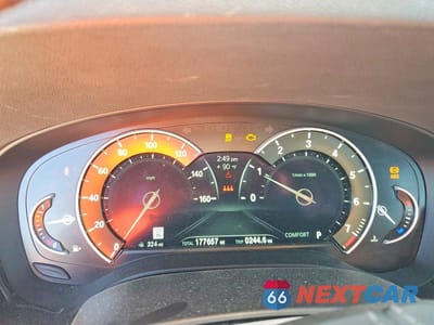 Zdjęcie 9 z 11 samochodu: 2019 BMW 530 XI VIN:WBAJA7C56KWW06725 - miniatura