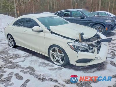 Czwarte zdjęcie samochodu z boku: 2018 MERCEDES-BENZ CLA250 4MATIC 4DR CO VIN:WDDSJ4GB1JN564562 - miniatura